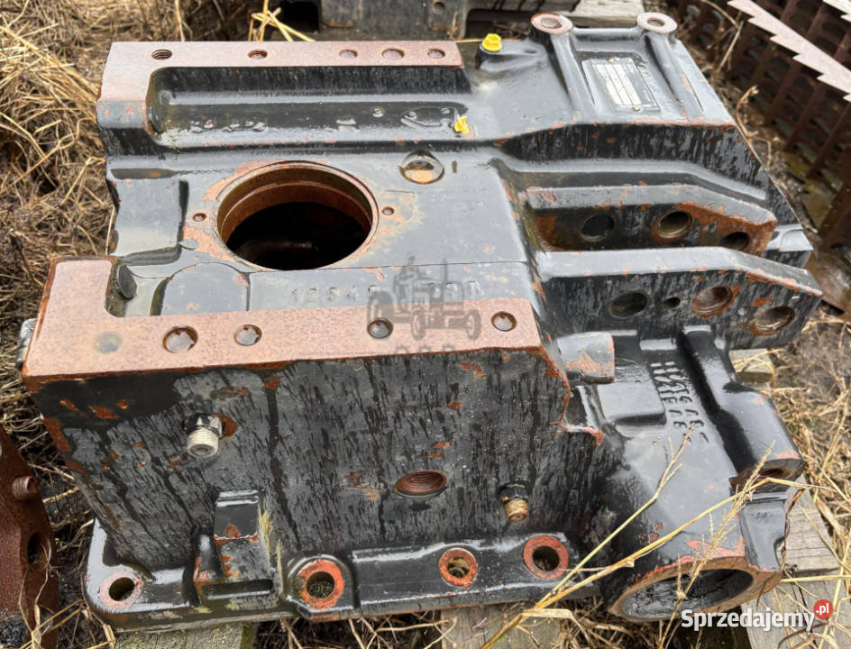 CASE IH 5120 5130 5140 5150 Obudowa WOM CZĘŚCI wielkopolskie Jastrzębniki