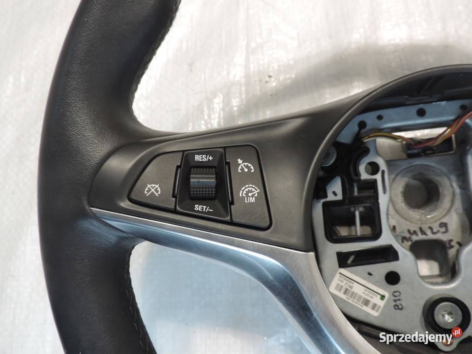 KIEROWNICA MULTIFUNKCJA OPEL ADAM osobowe
