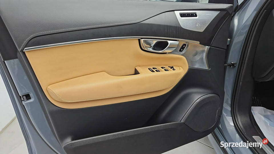 Volvo XC 90 T8 AWD PlugIn Ultimate Bright 7o Z elektrycznie ustawiane fotele Warszawa
