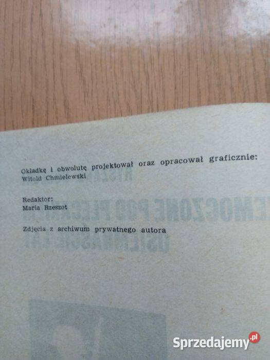 Przemoczone pod plecakiem 18 lat książka 1974r Dąbrowa Górnicza