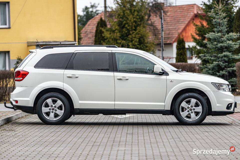 FIAT FREEMONT światła przeciwmgielne Zalesie