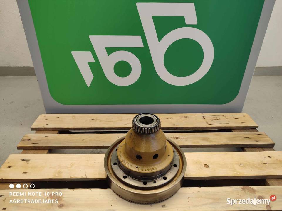 Mechanizm różnicowy John Deere 6300 L77145