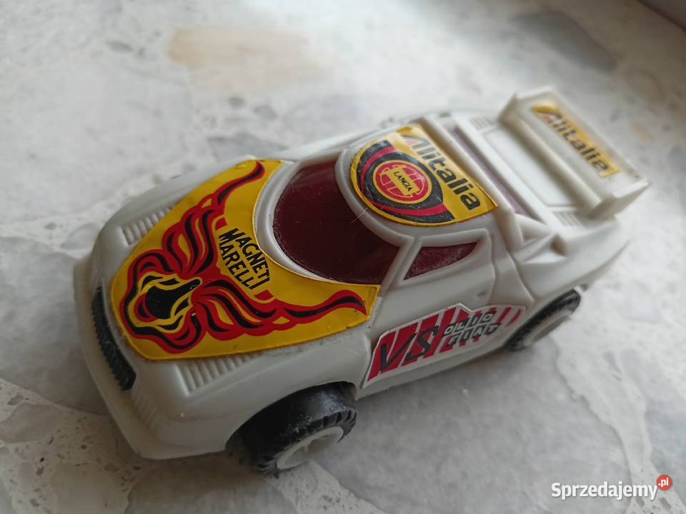 Zabawka PRL Lancia Rzeszów