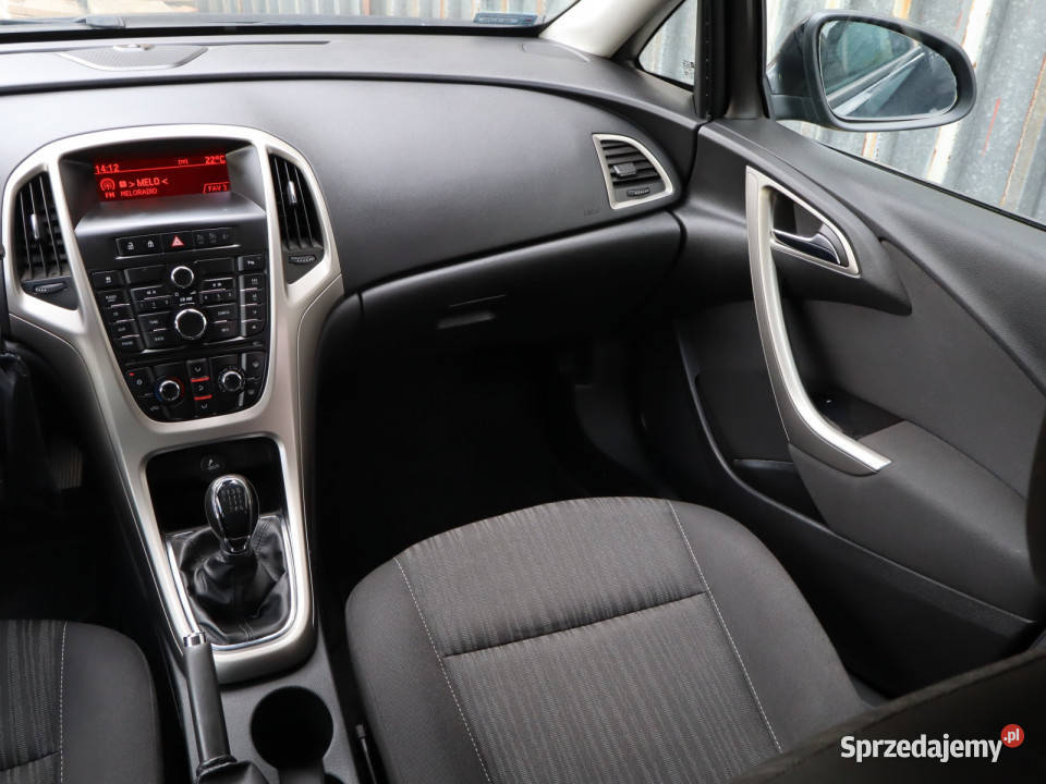 Opel Astra 14 T wielofunkcyjna kierownica Astra Katowice
