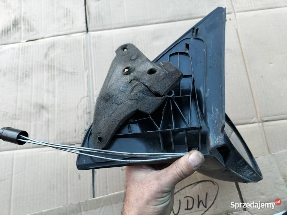 LUSTERKO PRAWE FORD FOCUS MK1 osobowe Kamień-Kolonia