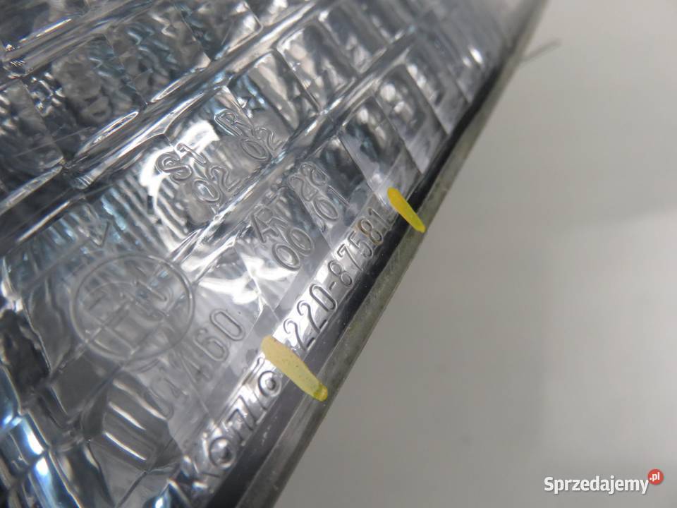 LAMPA PRAWA TYLNA MITSUBISHI OUTLANDER I CUW