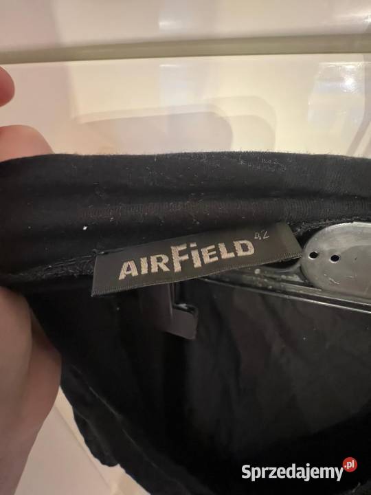 Czarna bassicowa koszulka AirField M 3/4 Gdańsk