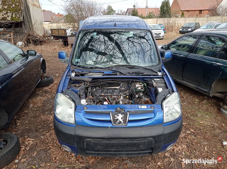 Peugeot Partner 20 66 kW 2004 r dawca części Samochody na części
