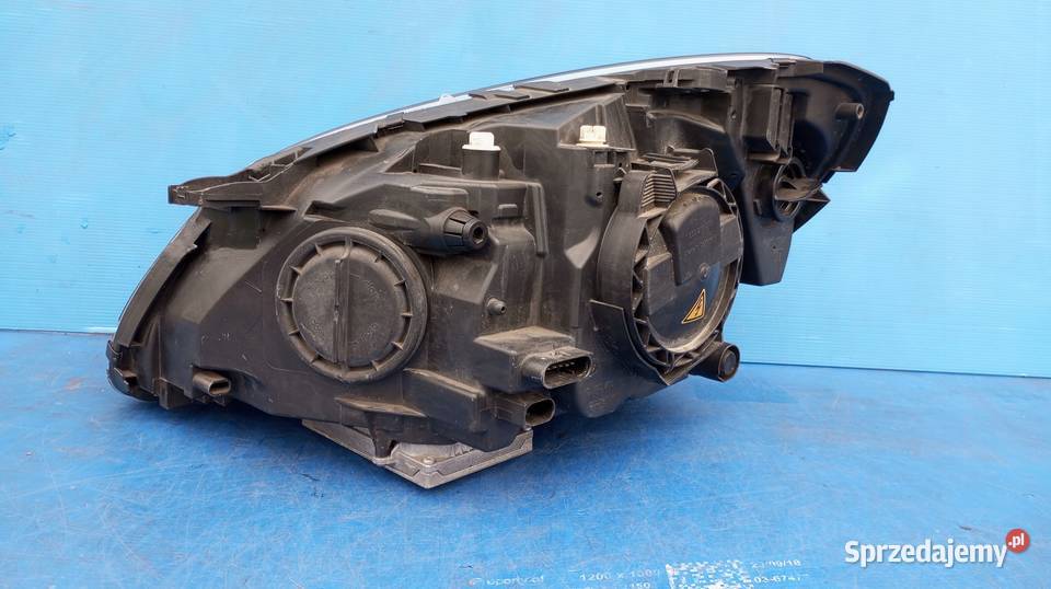 MERCEDES B KLASA W245 LAMPA PRAWY PRZÓD XENON osobowe