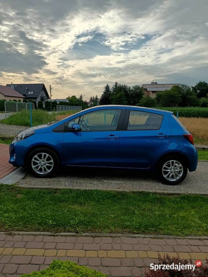 Toyota Yaris LIFT 2015r 75KM Rzeszów sprzedam