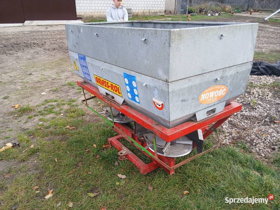 Rozsiewacz nawozu nieuszkodzony Skaryszew