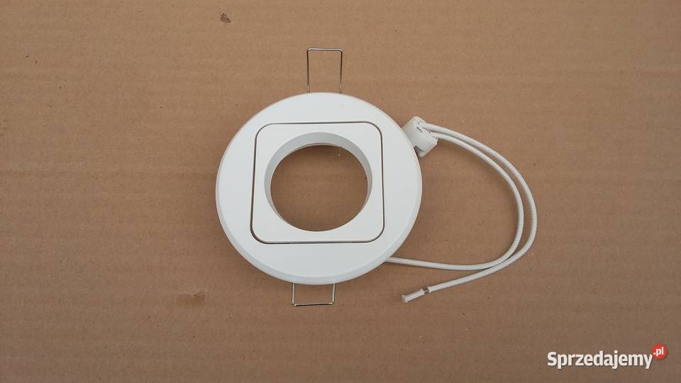 Lampa wpuszczana do sufitu podwieszanego Warszawa