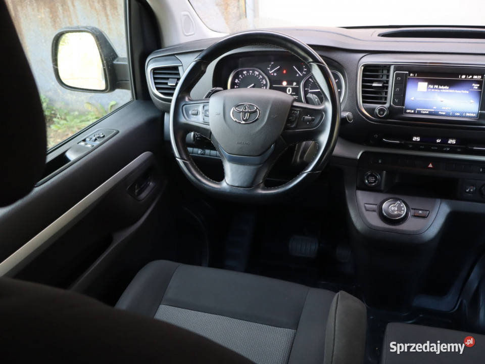 Toyota ProAce Verso 20 D4D kamera cofania sprzedam