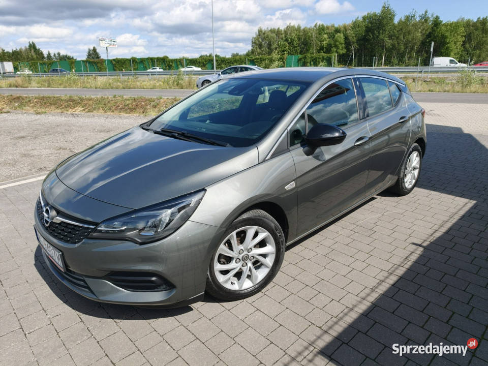 Opel Astra K 20152021 światła LED Lipówki