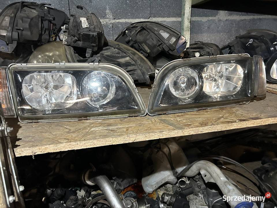 Lampa prawy lewy przód Volvo v40 nowe Lampy przednie sprzedam