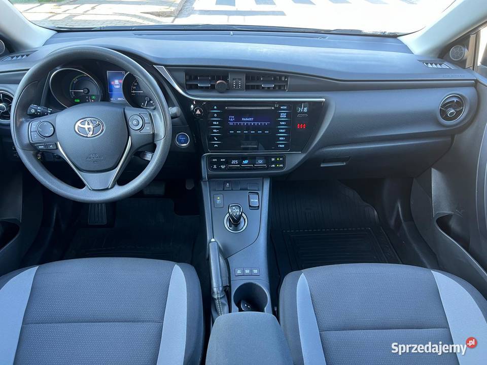 Toyota Auris HybrydaLPG 1800cm3 Wiązowna