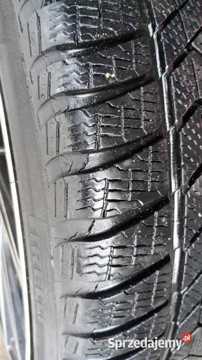 opony zimowe Pirelli Sottozero 3 23535R20 sprzedam