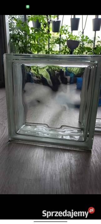 Luksfery bezbarwne Seves 19 bok 22 sprzedam