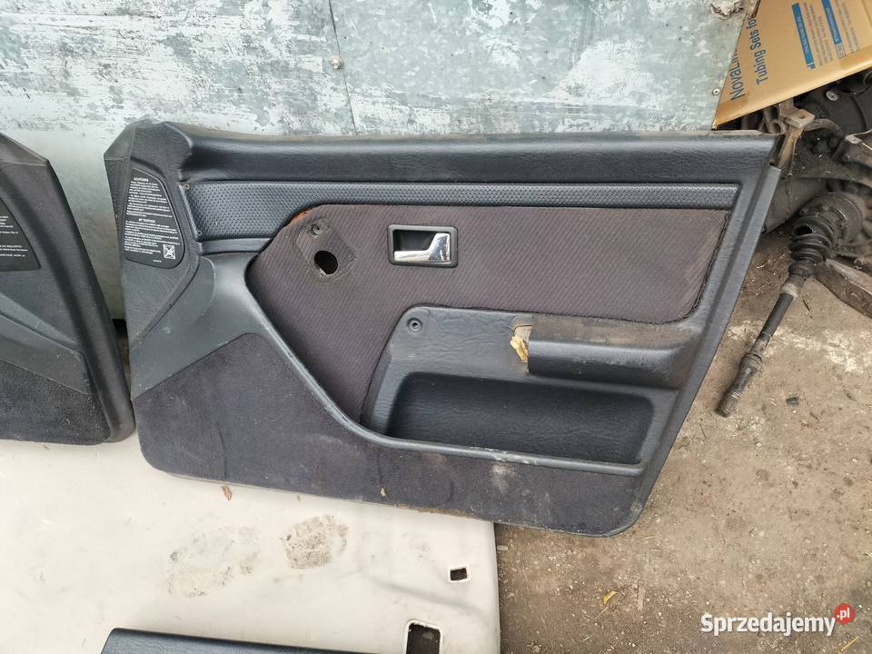 AUDI 80 B4 80B4 BOCZKI TAPICERKA DRZWI SZEROKA Kamień-Kolonia
