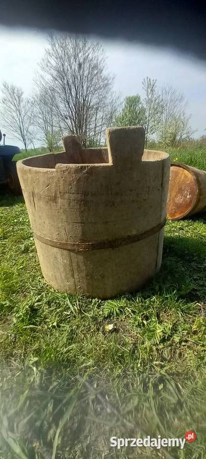 Stara beczka drewniana donica dzieża dłubanka Pozostałe Mniszew sprzedam