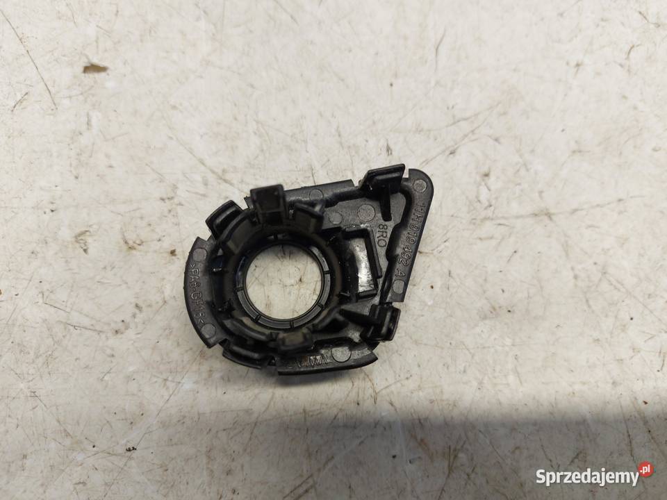 Cupra Tavascan 11H 2025 mocowanie uchwyt