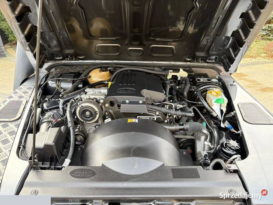 Land Rover Defender Limited Edition 90 DPF E 122 Krotoszyn