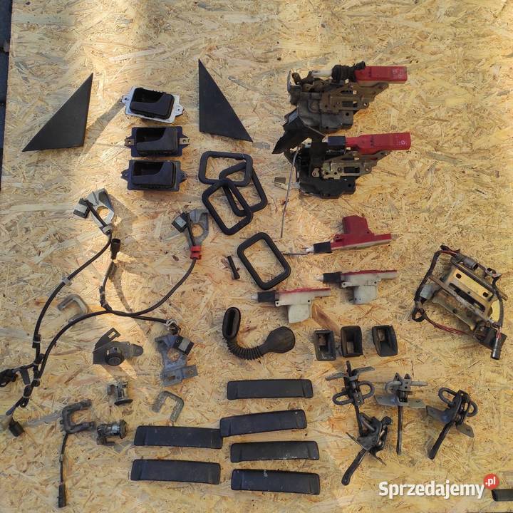 BMW E30 Coupe drzwi błotniki i inne Bydgoszcz