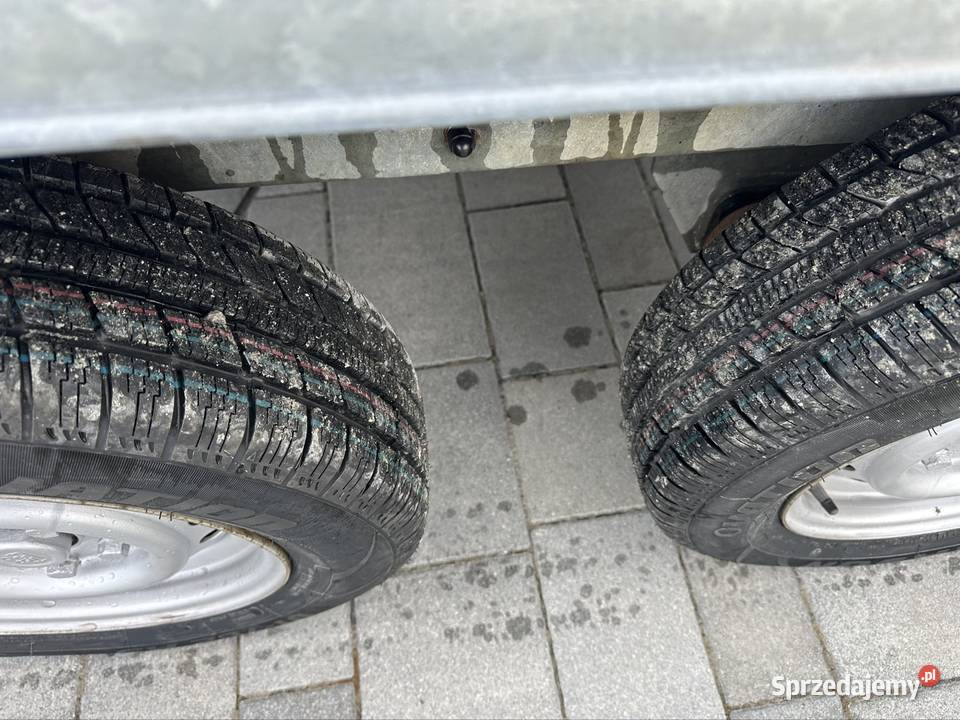 Przyczepa do przewozu 2 koni dmc 1300 kat b Mokra sprzedam