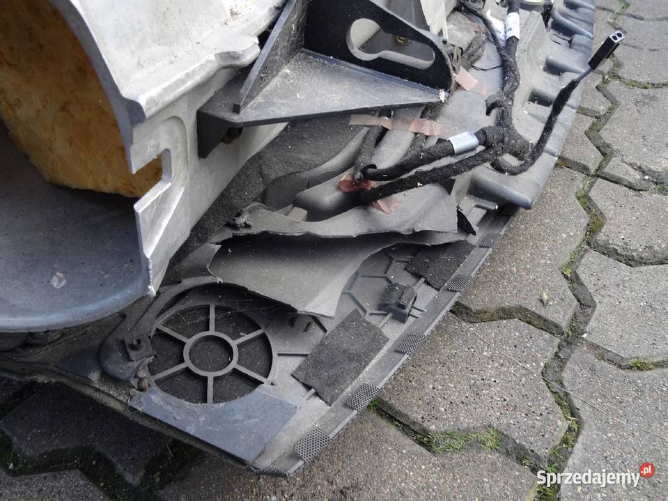 AUDI A8 D3 KONSOLA DESKA ROZDZIELCZA SWING Deski rozdzielcze, konsole Przemęt sprzedam