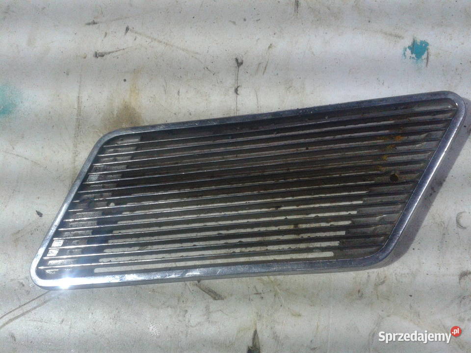 Fiat 125p 13001500 wywietrznik prawy chrom części blacharskie Bielsko-Biała