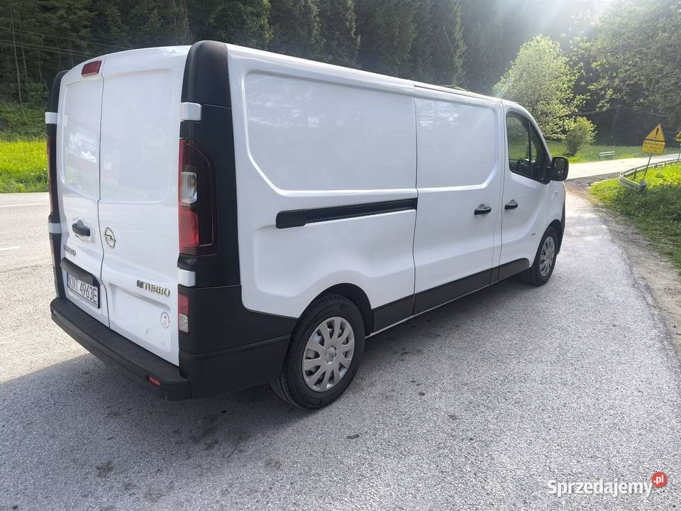 Opel Vivaro 16 long