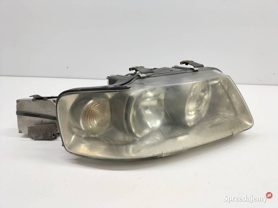 LAMPA PRZÓD PRAWA LIFT XENON EUROPA Audi A3 I