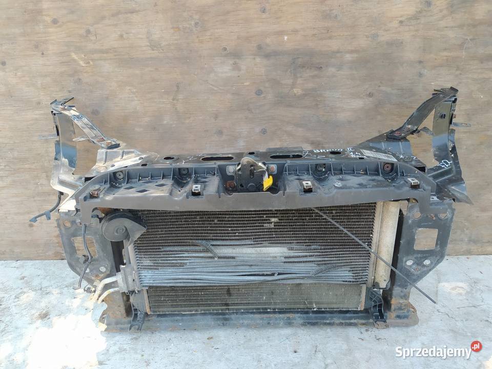 FIAT BRAVO II PAS PRZEDNI KOMPLET 14B Zbierkowo