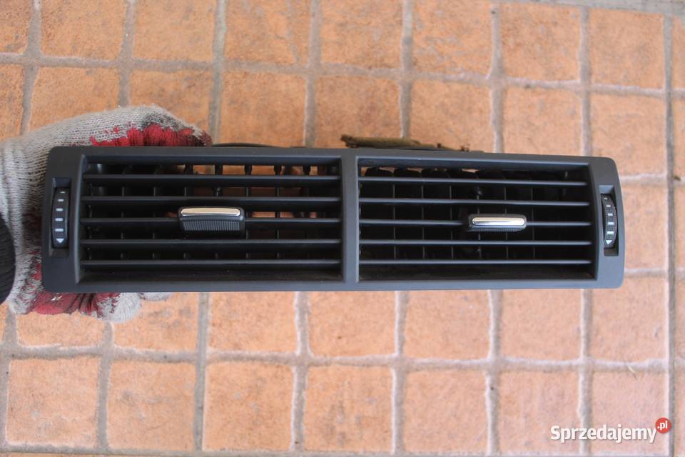 KRATKA NAWIEWU ŚRODKOWA AUDI A4 B6 8E0820951H