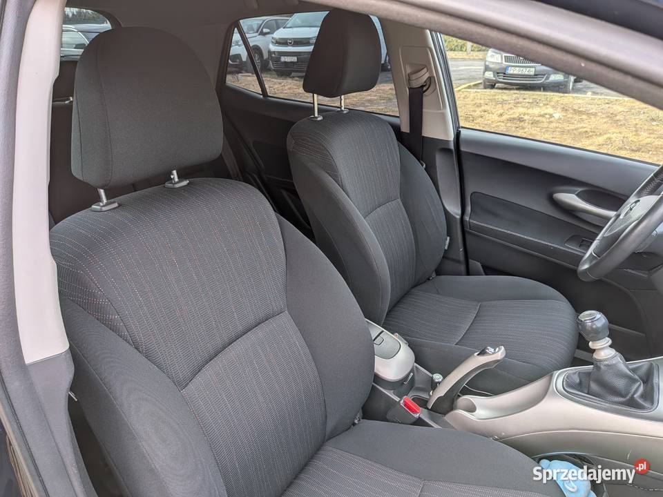 Sprzedam Toyota Auris 13 benzyna 101 z 2009 roku elektryczne szyby Bydgoszcz
