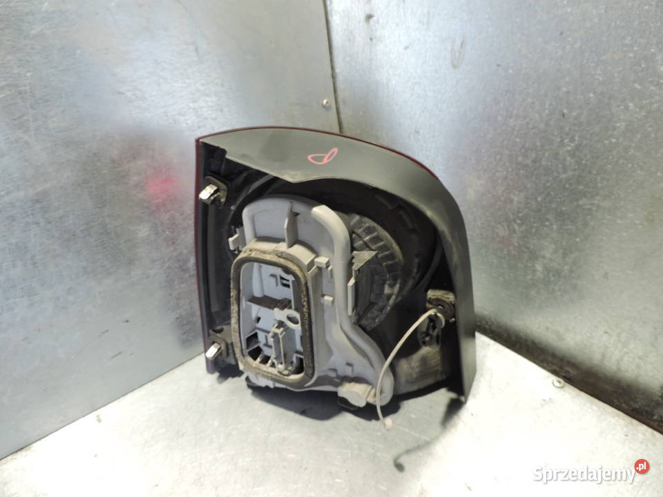 LAMPA PRAWA TYLNA PRAWY TYŁ VW POLO 9N LIFT małopolskie Nowy Sącz