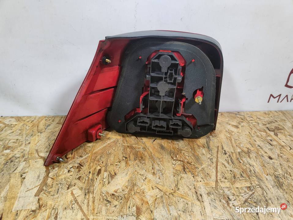 Lampa Prawy Tył Vw Golf 4 IV prawe Pleszew