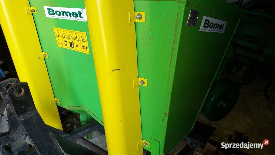 Sadzarka do ziemniaków Bomet