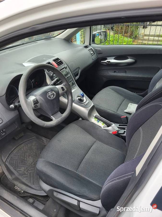 Sprzedam oszczędne auto toyota auris hybryda kujawsko-pomorskie Inowrocław