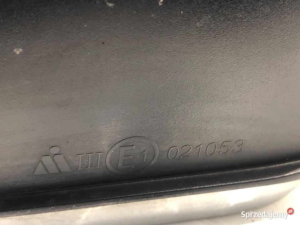 LUSTERKO PRAWY AUDI A4 B8 SedanLimuzyna 0715