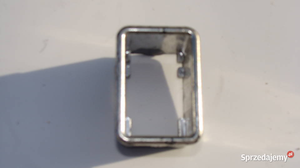 Ramka na włącznik do konsoli Fiat 125p Ryki