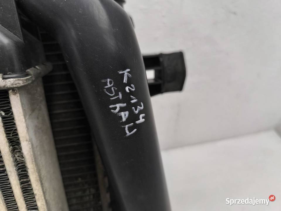 PAS PRZEDNI CHŁODNICE OPEL ASTRA H 17 CDTI