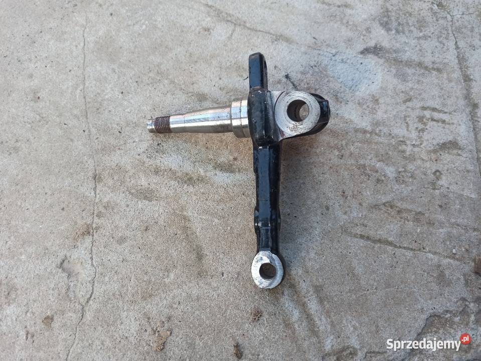 Nieużywana zwrotnica lewa Fiat 126 ST łódzkie Sieradz