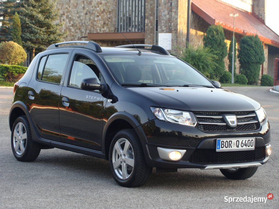 Dacia Sandero Stepway benzyna 90 stan fabryczny czarny