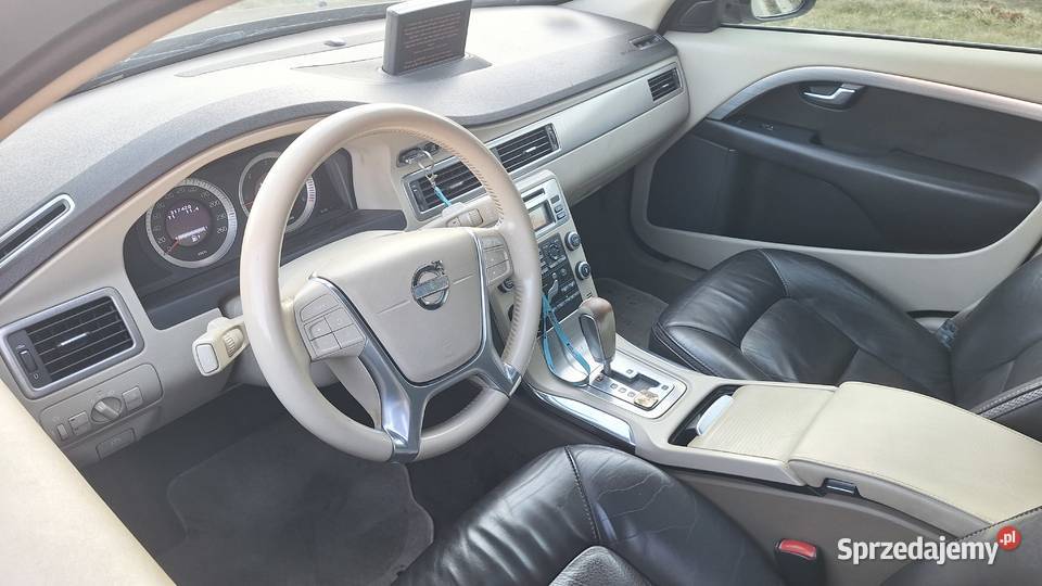 Volvo XC 70 D3 automat nowy rozrząd faktury z Samochody osobowe Skarżysko-Kamienna