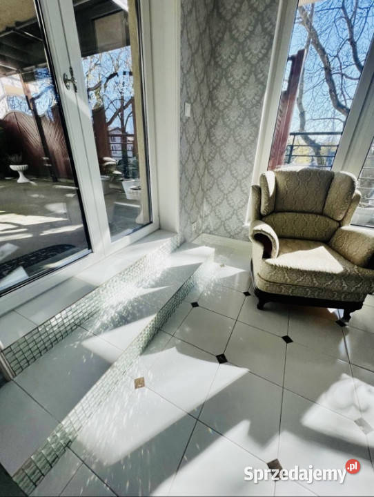 Apartament 3pokoje z prywatnym tarasem 820 m2 internet Warszawa