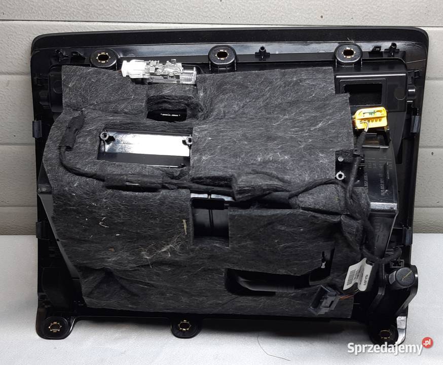 SCHOWEK PASAŻERA AUDI Q3 8U1857035G osobowe Wyposażenie wnętrza dolnośląskie Mielęcin