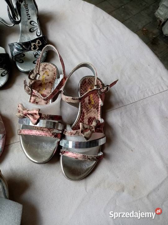Sprzedam nowe buty na paskach dziewczynki wymiar Zielonki