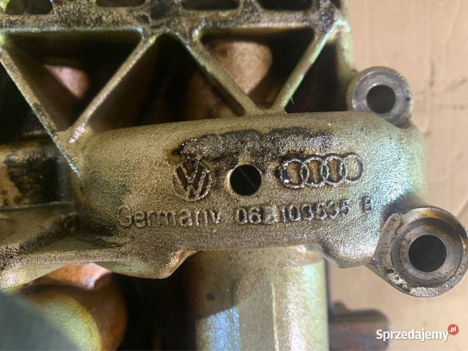 Pompa oleju 06B103535B vw passat b6 fsi Szczecin