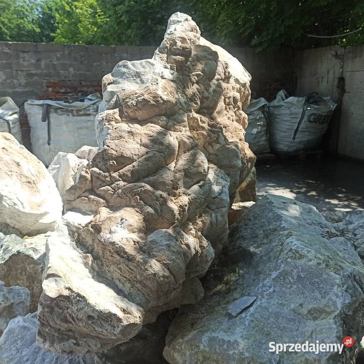 Głazy Kolorowy duży kamień skała Monolit Granit Oświęcim